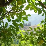 Charming In With Enclosed Garden And Fireplace Vila Barga