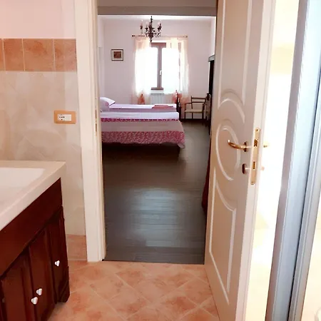 빌라 Charming In With Enclosed Garden And Fireplace 바르가
