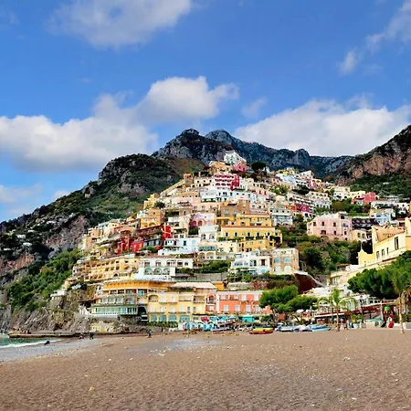 Charming In With Enclosed Garden And Fireplace Barga