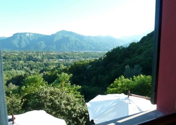 Βίλα Charming In With Enclosed Garden And Fireplace Barga